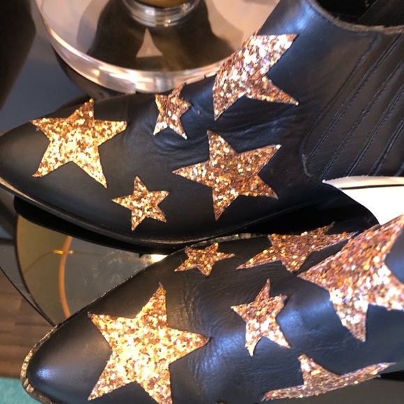 Chinese Laundry FAYME EMBELLISHED STAR BOOTIE - Picture 14 of 16